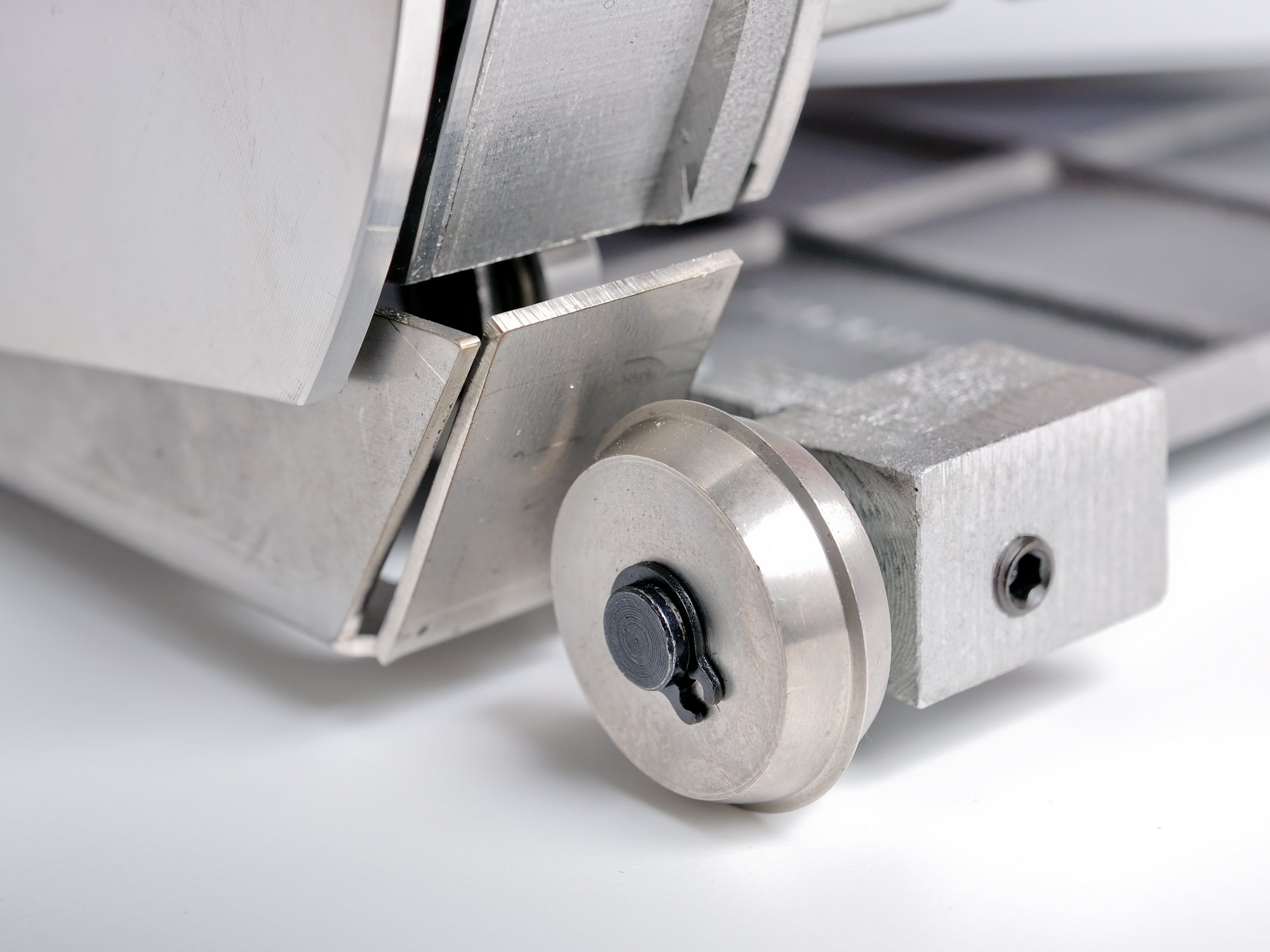 Grooving machine Easy 5000 For grooving all kinds of synthetic floors