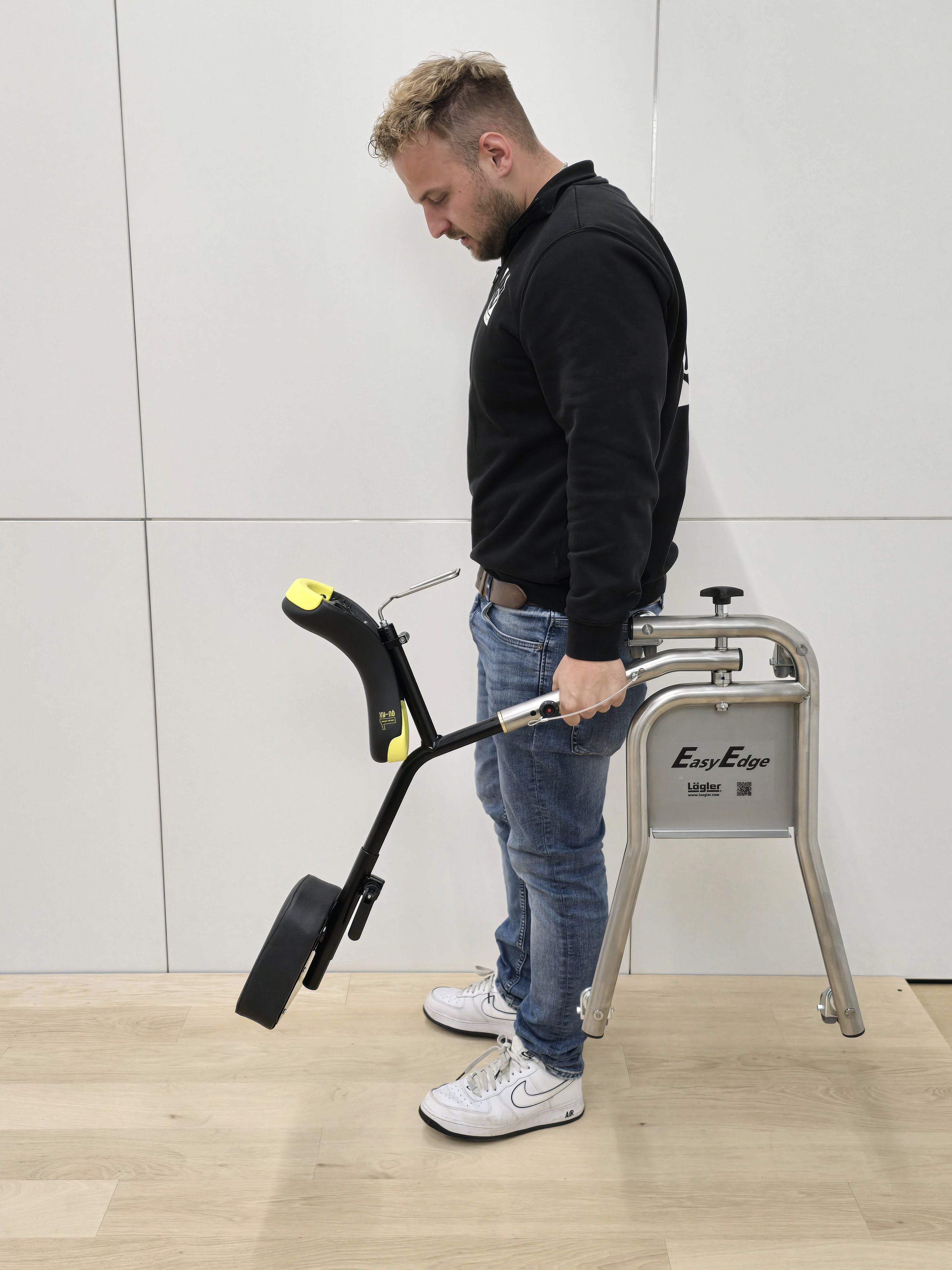 Easy Edge Mobile Work Seat with Chest Support