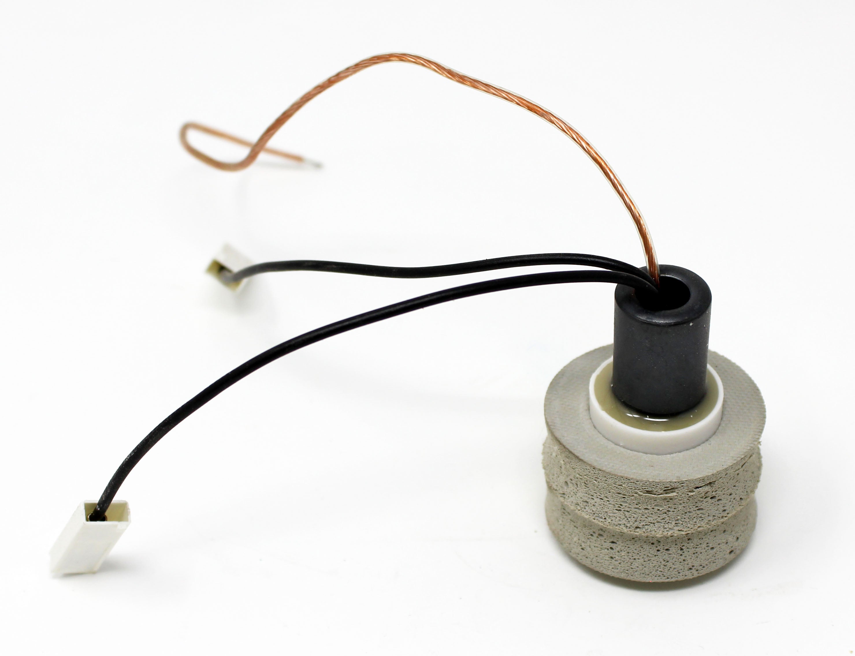 Interference-free capacitor, complete